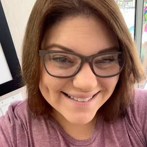 Meet your Posher, Brooke